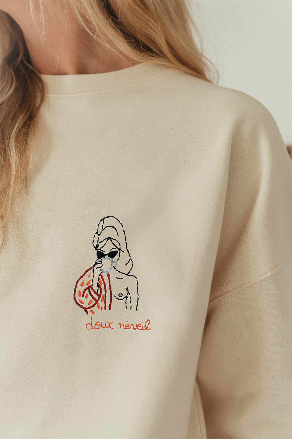Sweat brodé Doux réveil