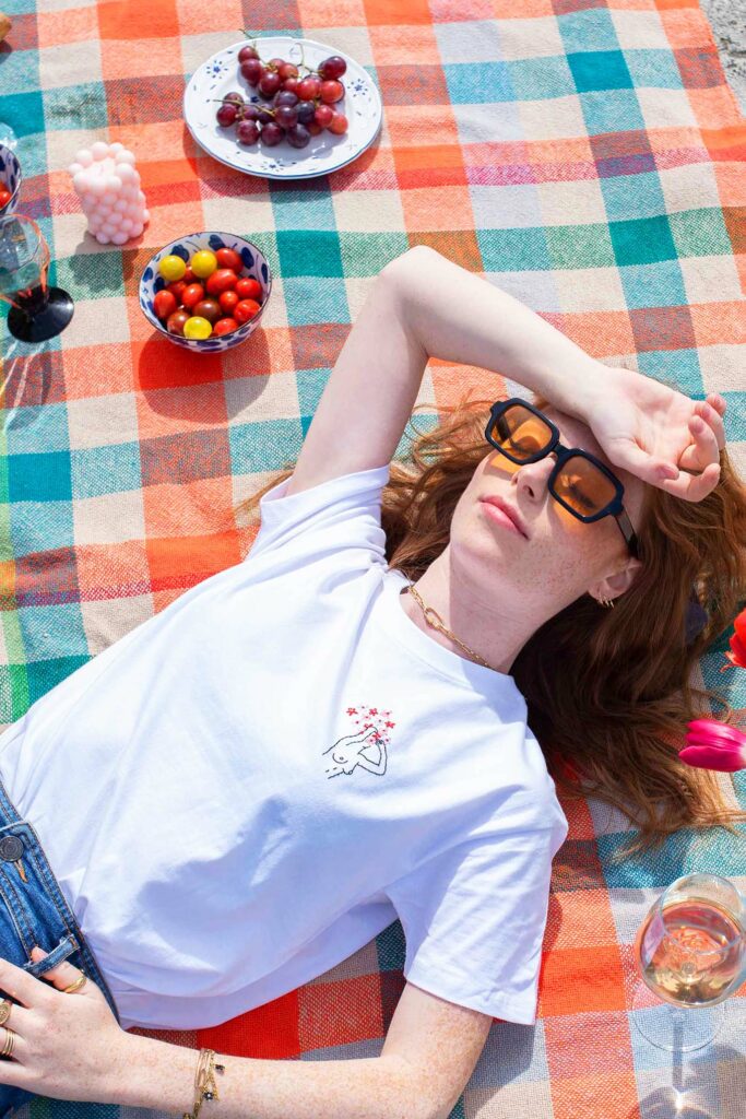 T-shirt Girl Flower