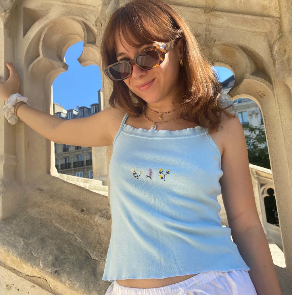 Top brodé "les fleurs"